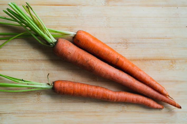 क्या कुत्ते गाजर खा सकते हैं? जवाब पता है